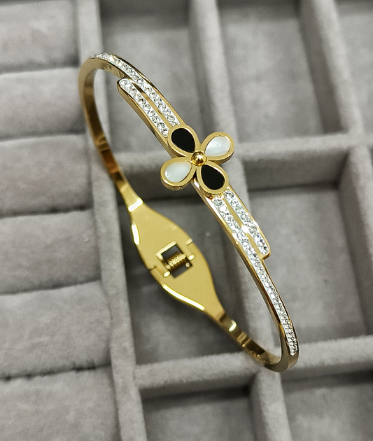 Brc25 36s stylish anti tarnish bracelet