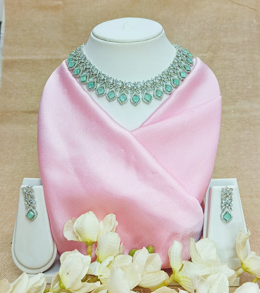 SILVER MINT FULL SEMI CHOKER NECKLACE