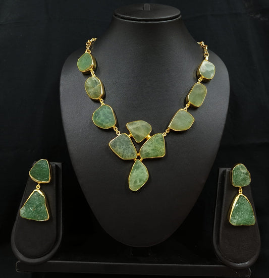 TURQUOISE GREEN NATURAL GEMSTONE NECKLACE