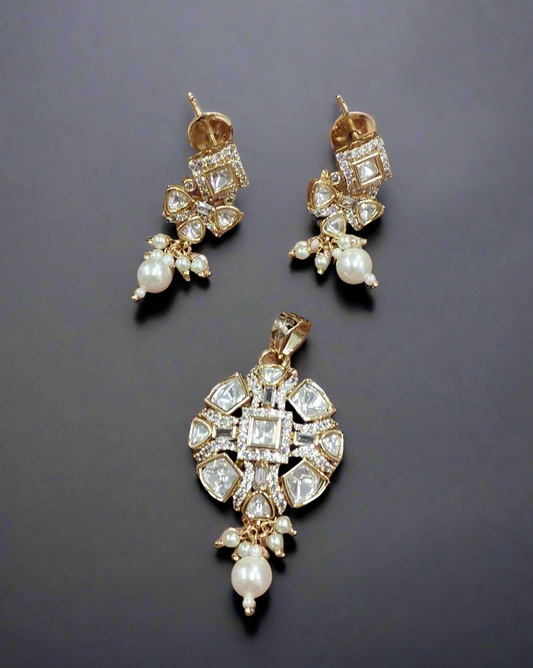Pds25 47s Pachi kundan Pendant set