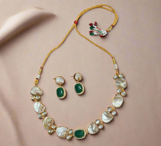 Nck25 268 Contemporary Baroque Pearl & Emerald Green Stone Necklace Set