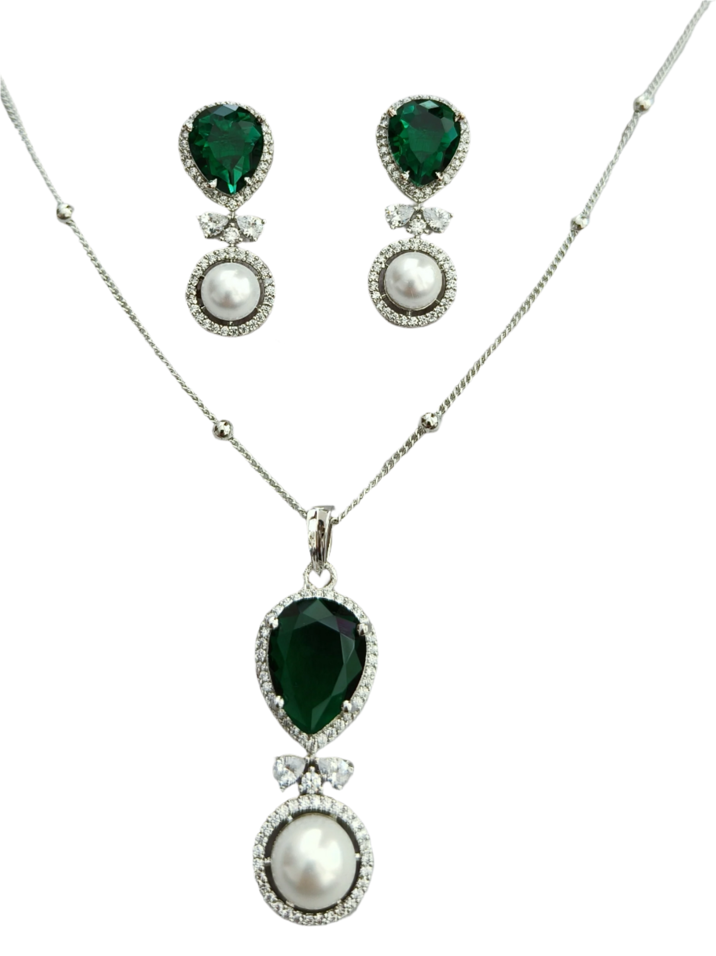 Cpds00 466s rhodium plated chain pendant set with emerald and pearl AD