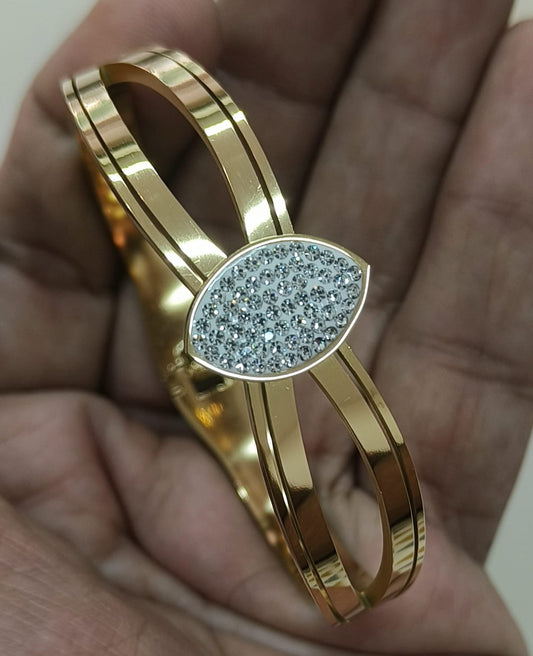 Brc25 60 gold plated openable bracelet