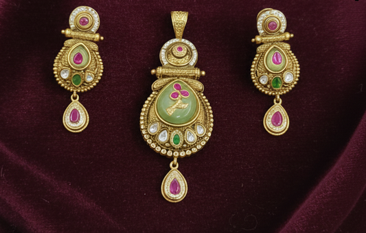 Pds25 398 Heritage Pendant set