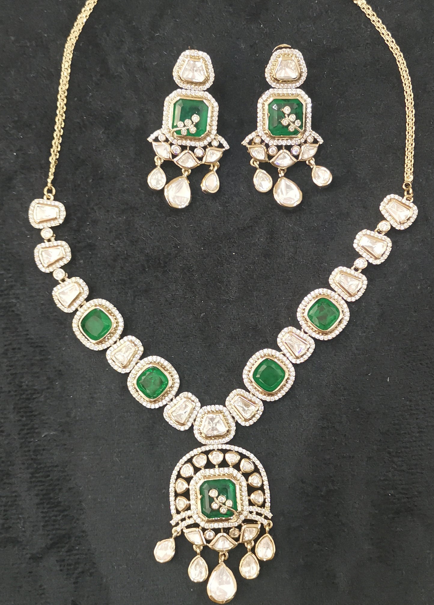 Polki Emerald Set Nck25 334