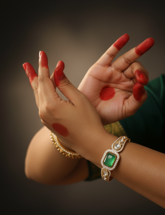 Brc25 219 Emerald & Polki Diamond Heritage Cuff Bracelet