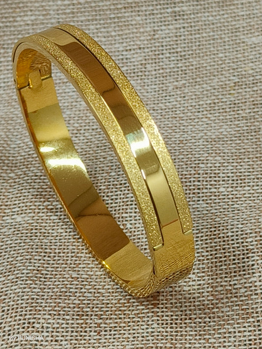 Elegant Openable Bracelet by Punisha Creations | Stylish Accessory