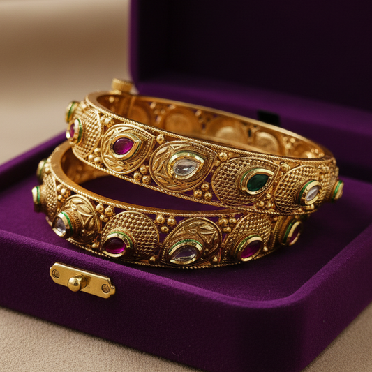 FINELY CRAFTED TRADITIONAL KAKA WITH PACHI KUNDAN N RUBY