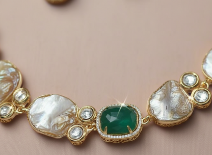 Nck25 268 Contemporary Baroque Pearl & Emerald Green Stone Necklace Set