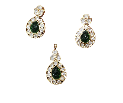 Pds25 56s pachi kundan Pendant set with emerald motif