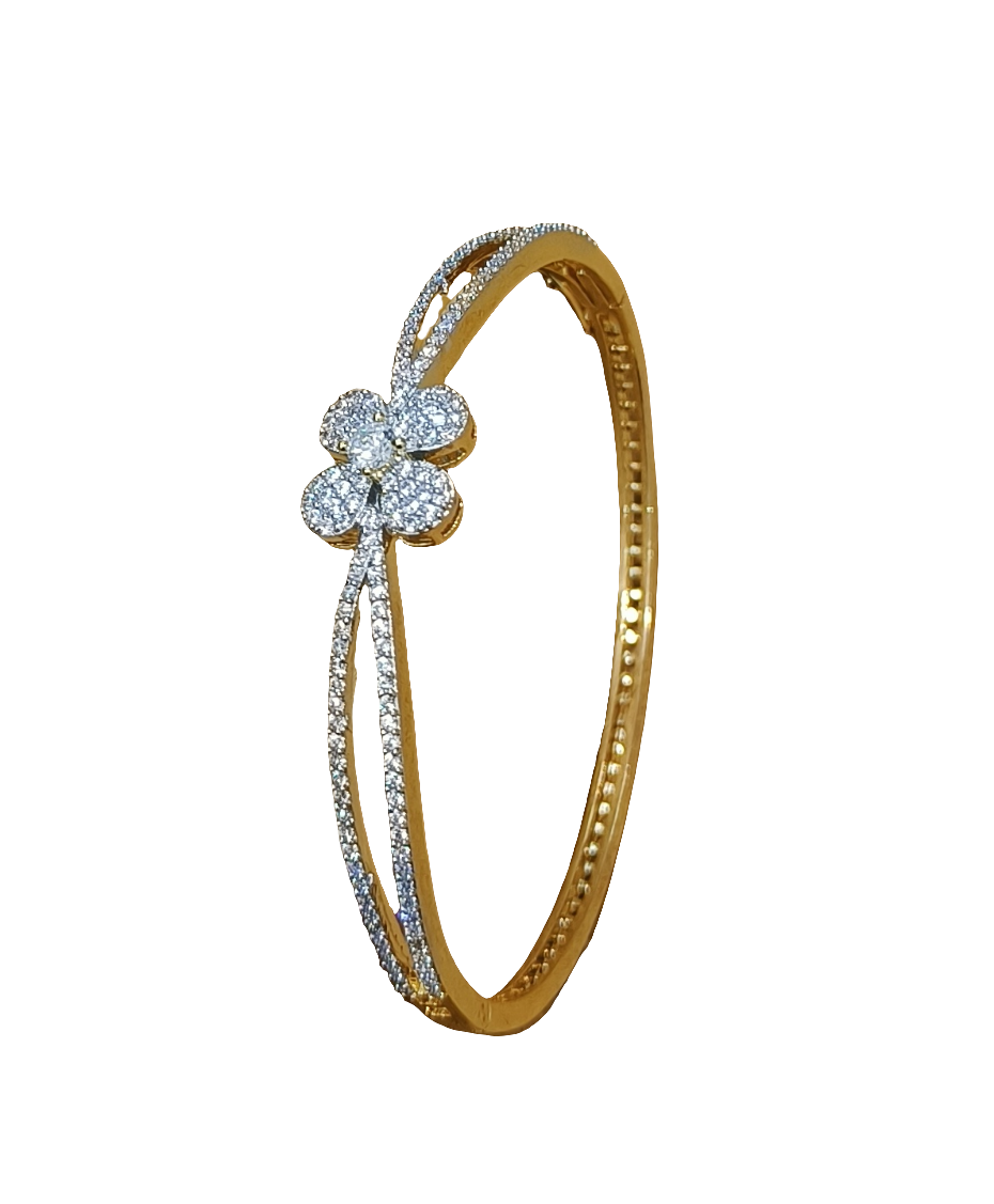 Brc00 634 FLOWER DIAMOND BRACELET OPENABLE
