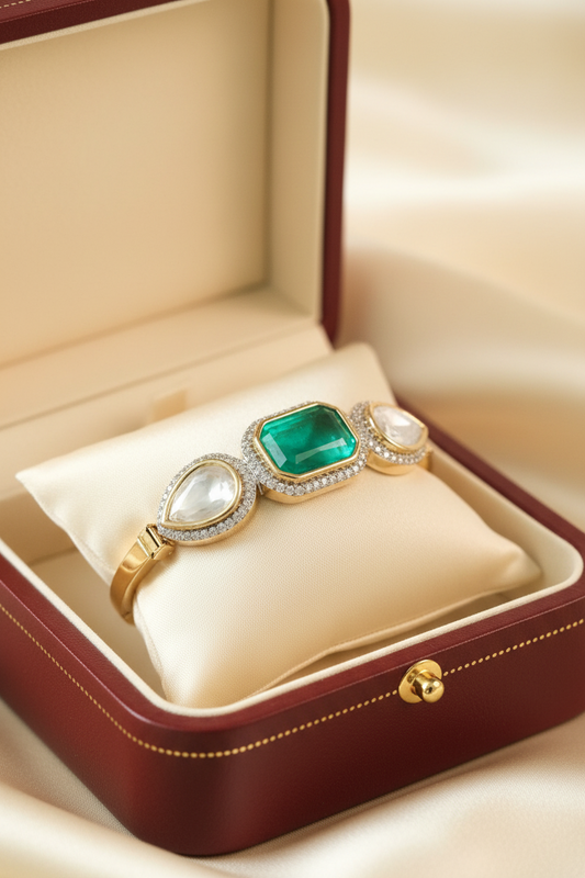 Emerald and pachi kundan royal bracelet Brc26 18