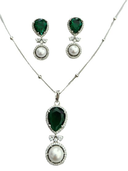Cpds00 466s rhodium plated chain pendant set with emerald and pearl AD