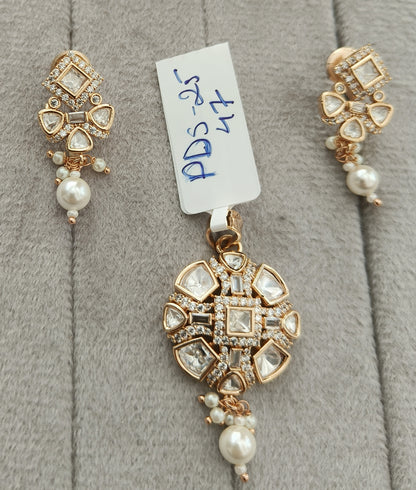 Pds25 47s Pachi kundan Pendant set