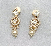 Ear25 245