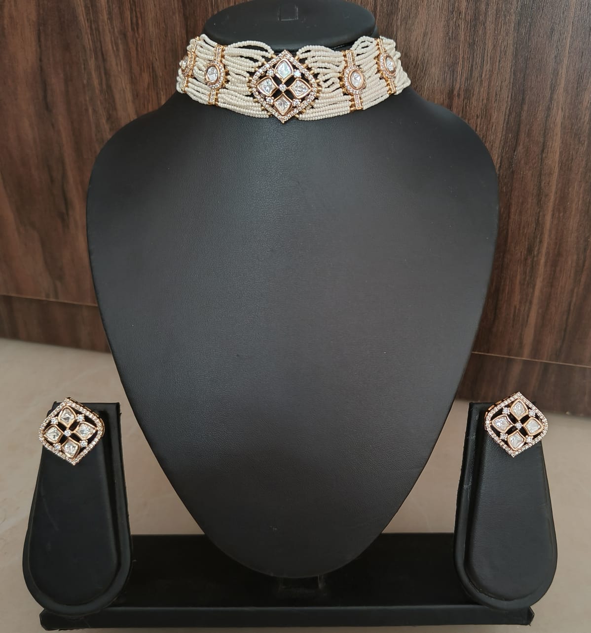Nck25 248 Royal Pearl & Kundan Choker Set