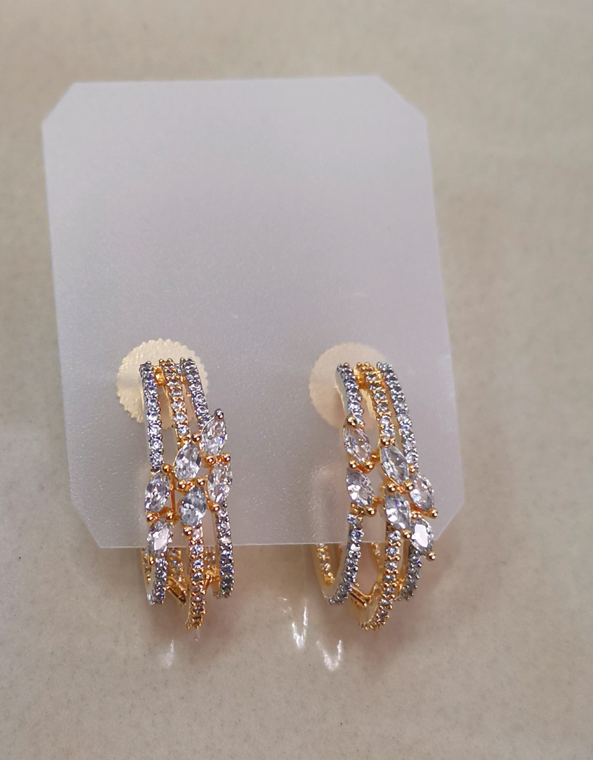 Ear25 180