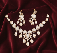 Mother of pearl set Nck25 332